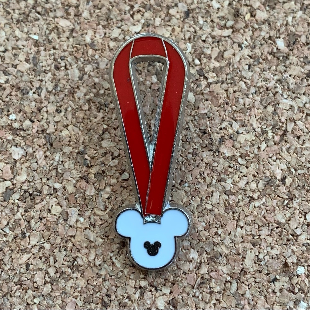 ♦️3 for $12✨Disney Hidden Mickey Trading Pin